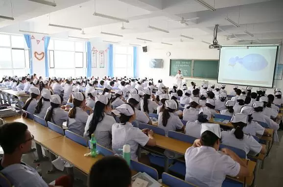 Shijiazhuang Medical College Admissions Brochure For International Students （2019）