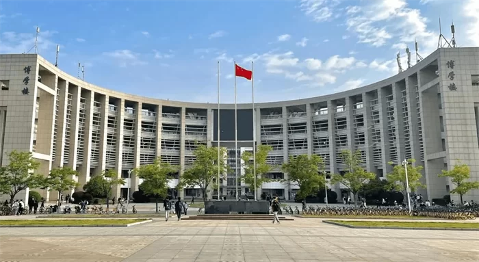 2022 Wuhan University of Technology "Silk Road" Chinese Government Scholarship Program Enrollment Brochure 2022年武汉理工大学“丝绸之路”中国政府奖学金项目招生简章 WentChina 2022 Wuhan University of Technology "Silk Road" Chinese Government Scholarship Program Enrollment Brochure 2022年武汉理工大学“丝绸之路”中国政府奖学金项目招生简章