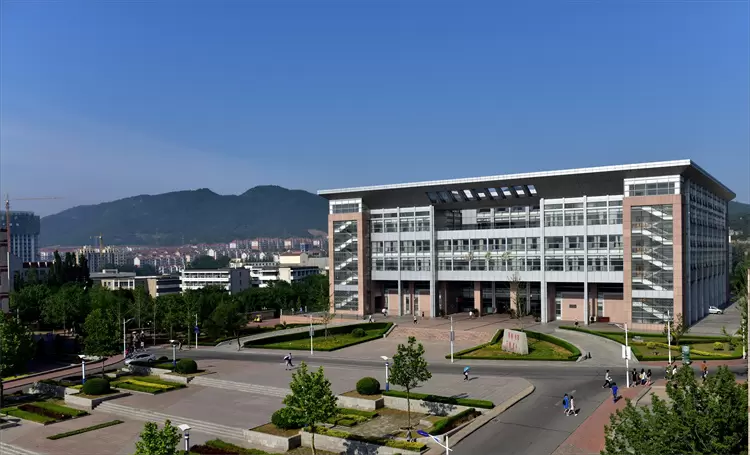 2022 Ludong University autumn international student Enrollment brochure 2022年度秋季鲁东大学国际学生招生简章（中文版）