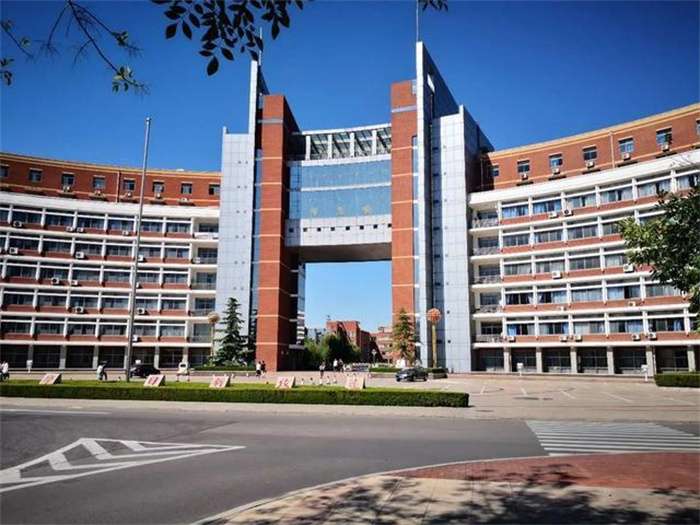 2022 Weifang Medical College autumn international undergraduate student enrollment brochure 2022年潍坊医学院秋季国际学生本科生招生简章