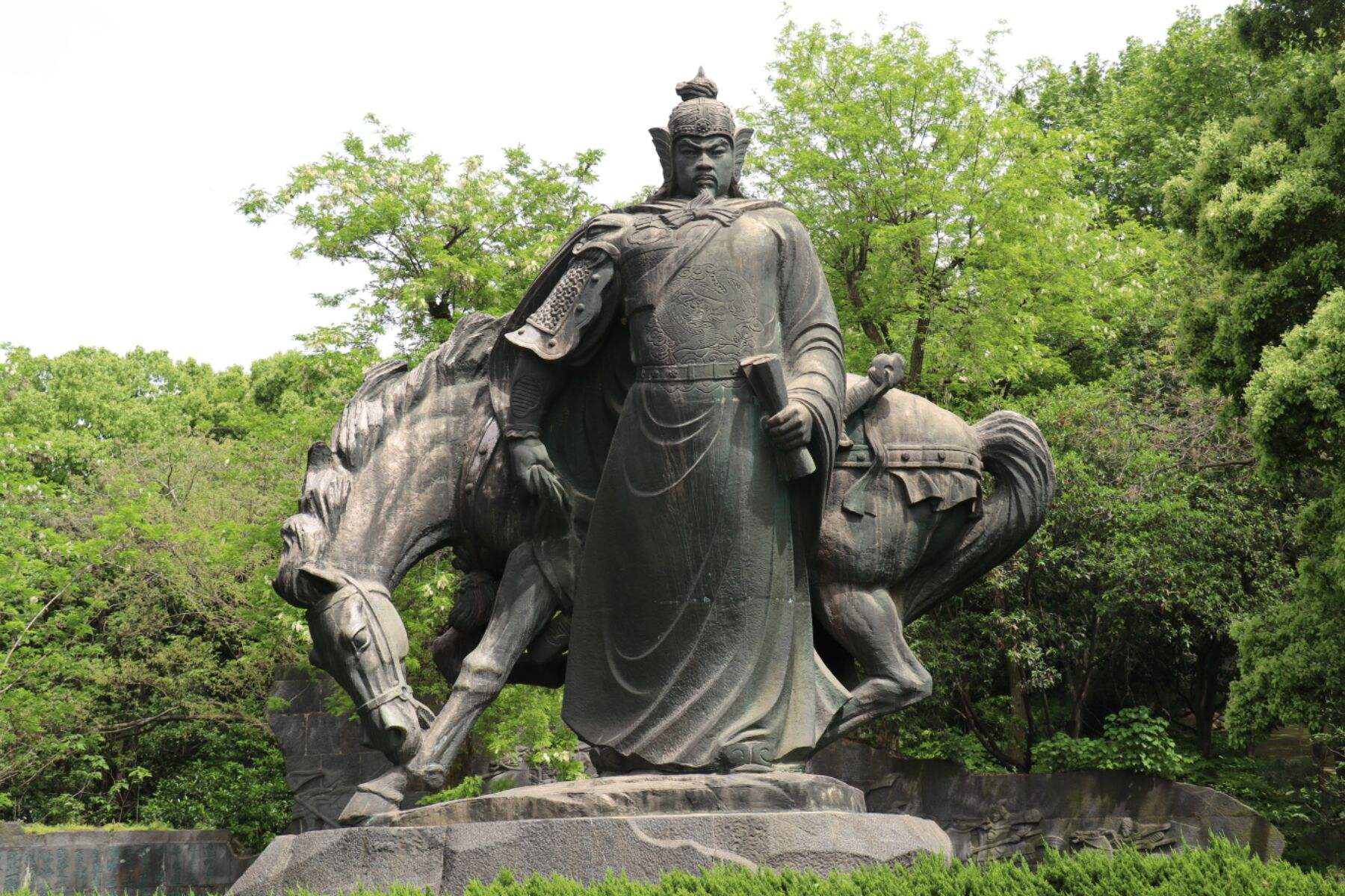 Yue Fei's statue 岳飞塑像