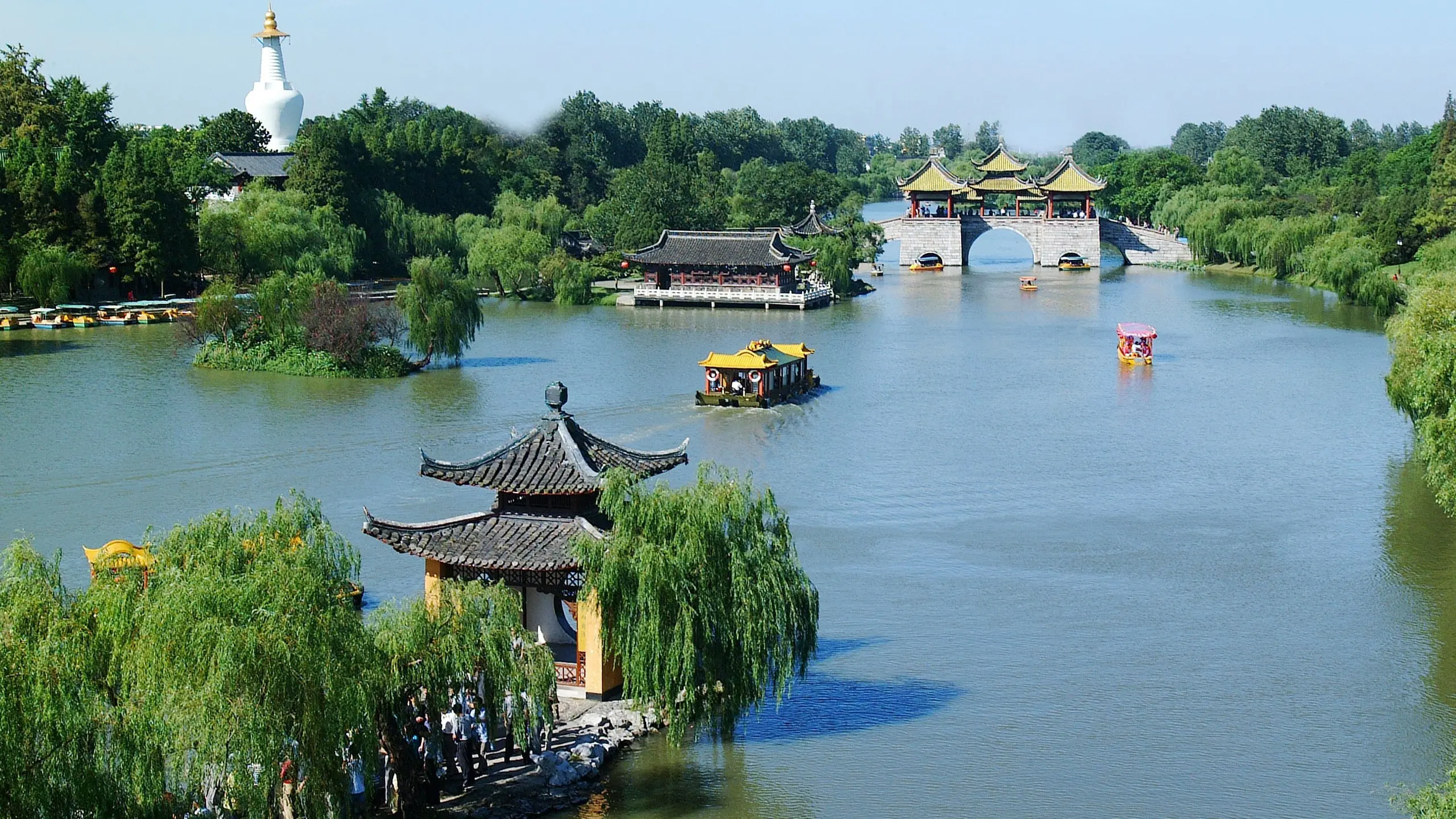 Slender West Lake 瘦西湖