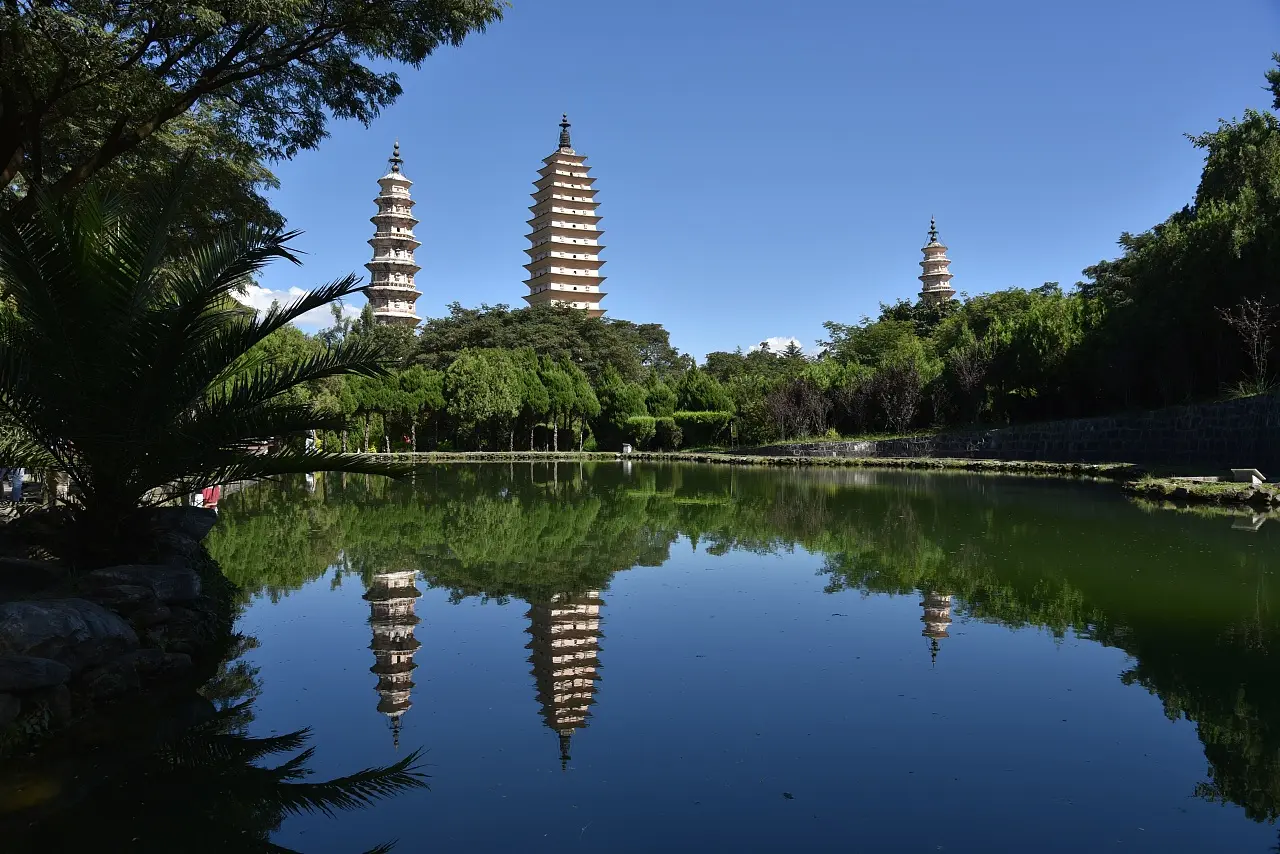 Chongsheng Temple 崇胜寺