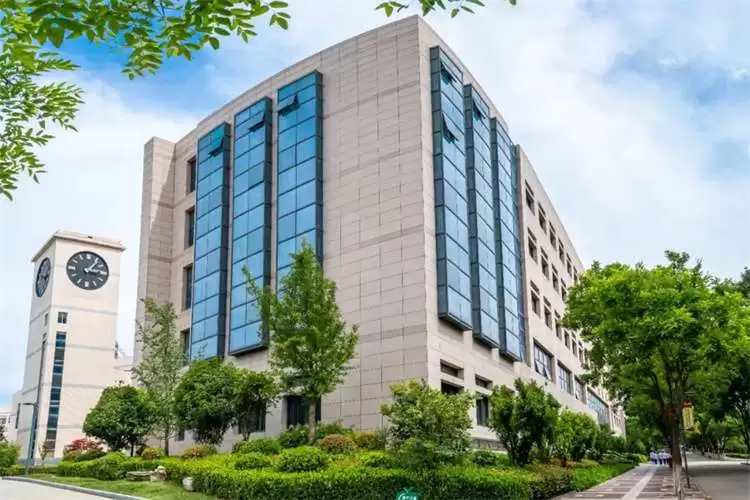 2023 Xian University of Science and Technology International Student Enrollment Brochure 2023年西安科技大学国际学生招生简章