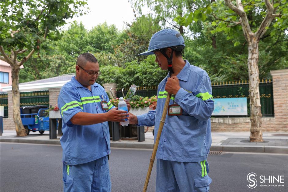 Sanitation workers under good care to deal with the heat