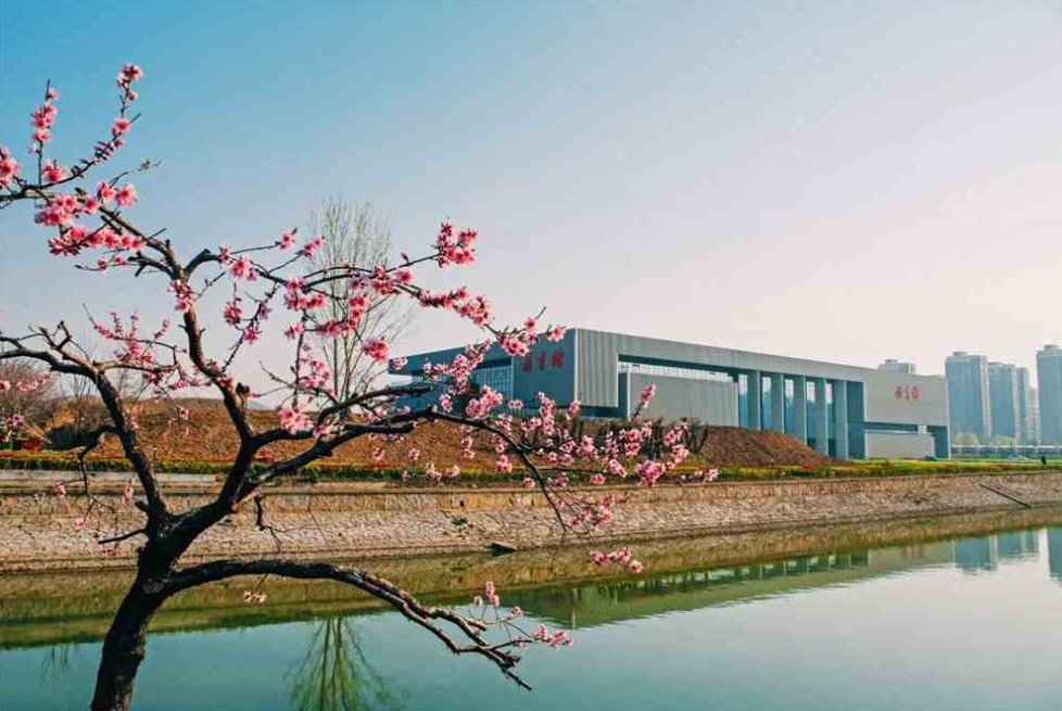 2024 Xuzhou Medical University Admission Brochure for International Students Undergraduate Program in Dental Surgery (BDS,English Medium)