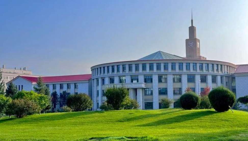 2024 Lanzhou University Self funded International Student Enrollment Brochure  2024年兰州大学自费国际学生招生简章