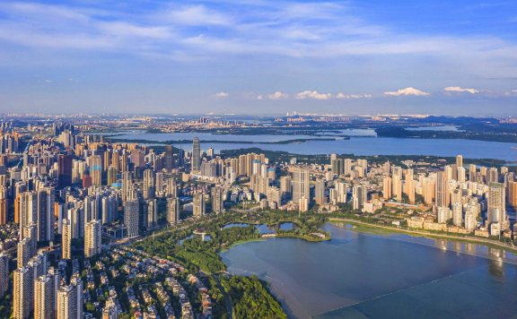 2025 International Student Enrollment Brochure of Zhongnan University of Economics and Law