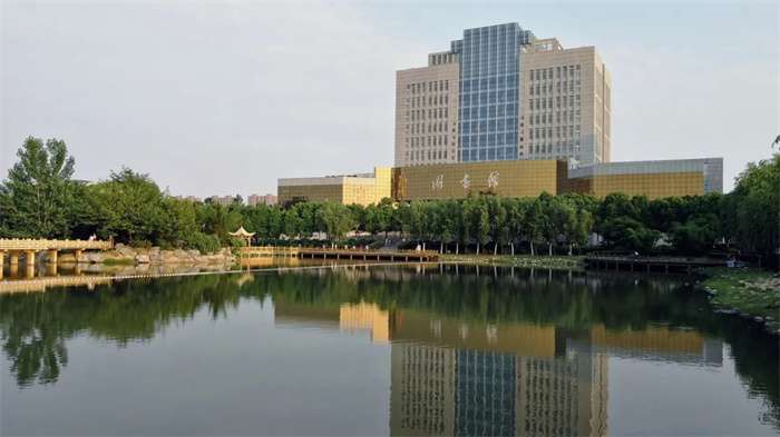 Nanyang Institute of Technology