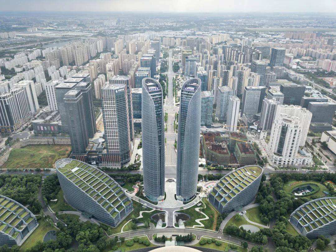 Enrollment Brochure for the Chinese Government Scholarship High Level Graduate Program at Chengdu University of Traditional Chinese Medicine 2026