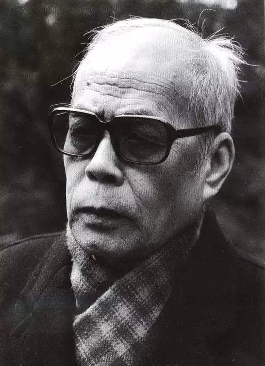 Zhou Gucheng周谷城