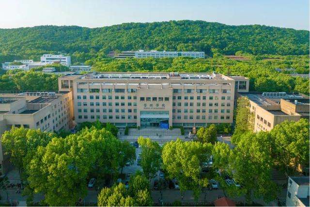 2024 Huazhong University of Science and Technology Application Guide for International Graduate Students