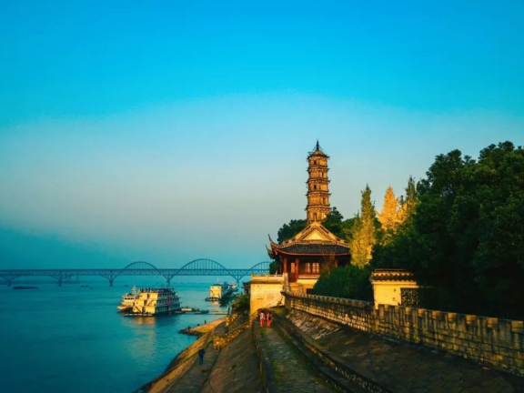 Jiujiang 九江