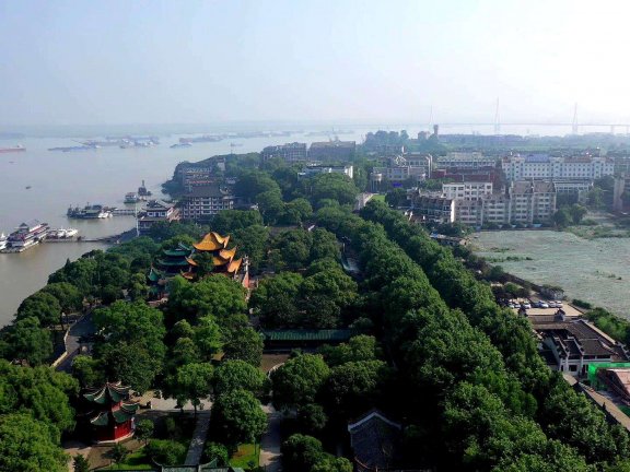Yueyang 岳阳
