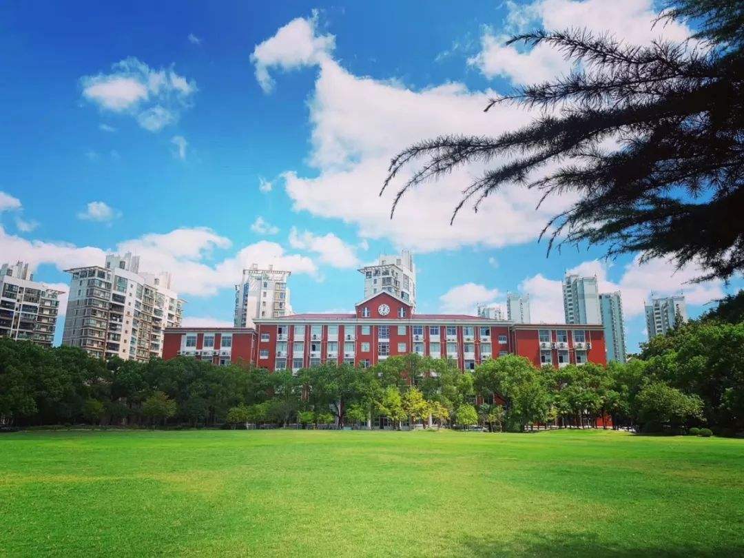 Shanghai University 上海大学 WentChina - Your Ultimate Guide to Studying in China Shanghai University campus view