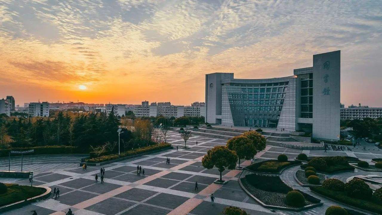 Shanghai University 上海大学 WentChina - Your Ultimate Guide to Studying in China Shanghai University campus view