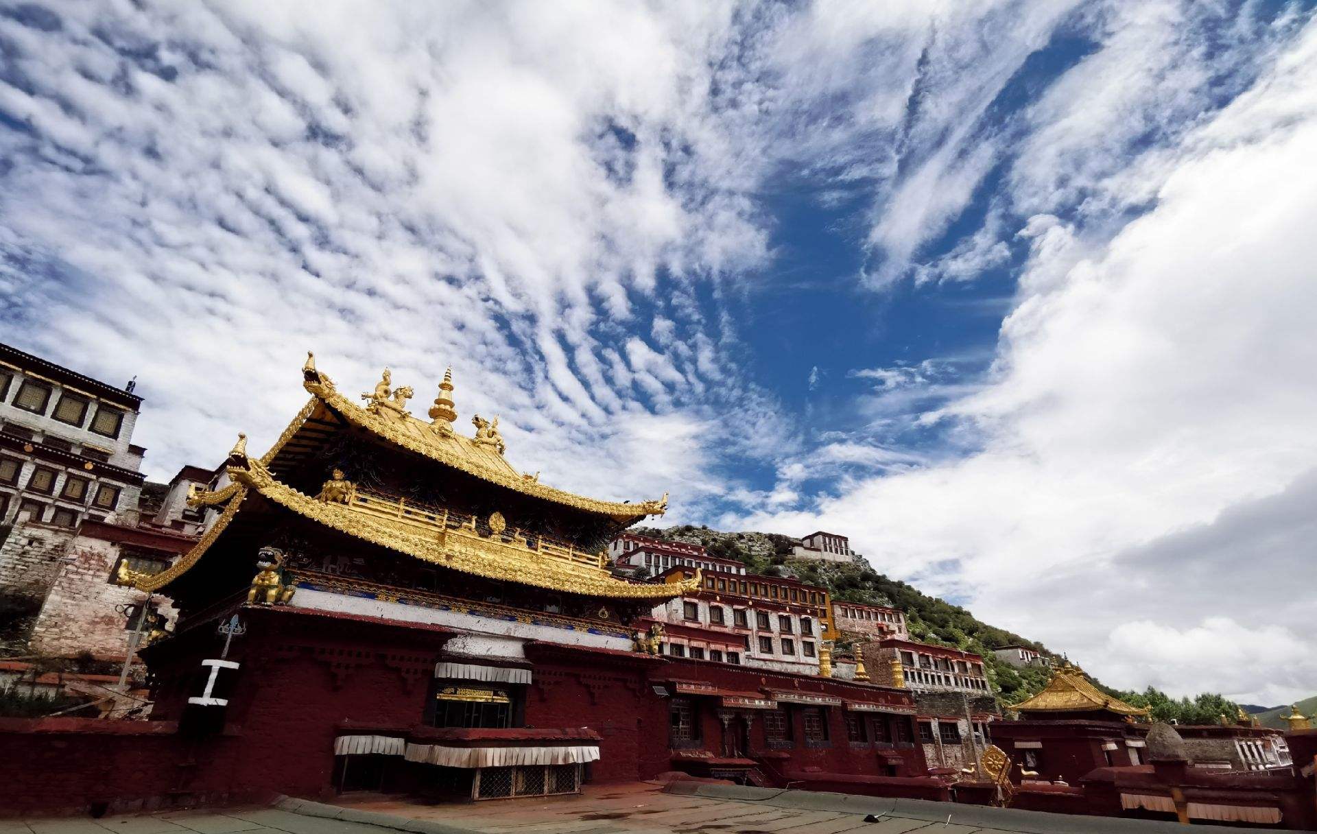 Je Tsongkhapa 宗喀巴 WentChina - Your Ultimate Guide to Studying in China Je Tsongkhapa 宗喀巴