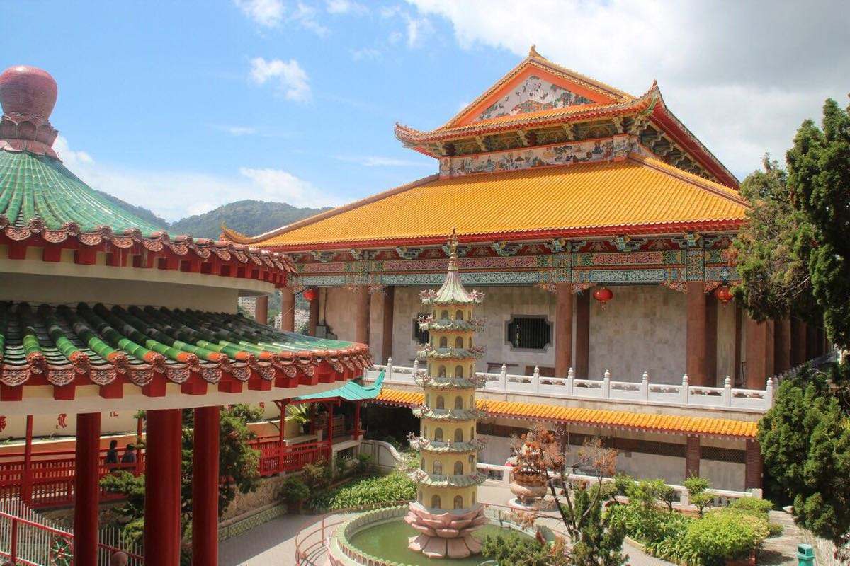 Je Tsongkhapa 宗喀巴 WentChina - Your Ultimate Guide to Studying in China Je Tsongkhapa 宗喀巴