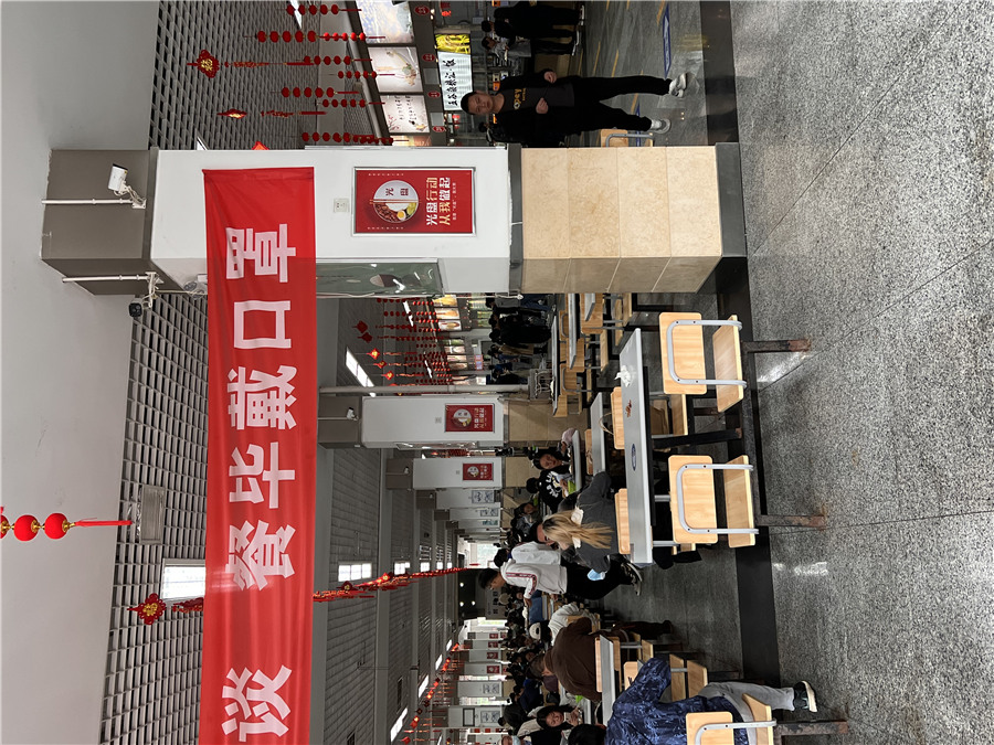 How are the Canteens/Dining Rooms in Universities of China? WentChina - Your Ultimate Guide to Studying in China How are the Canteens/Dining Rooms in Universities of China?