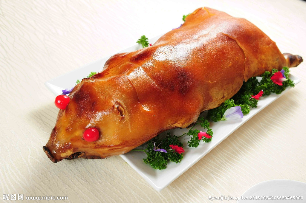 Roast Suckling Pig 烧乳猪 WentChina - Your Ultimate Guide to Studying in China Roast Suckling Pig 烧乳猪
