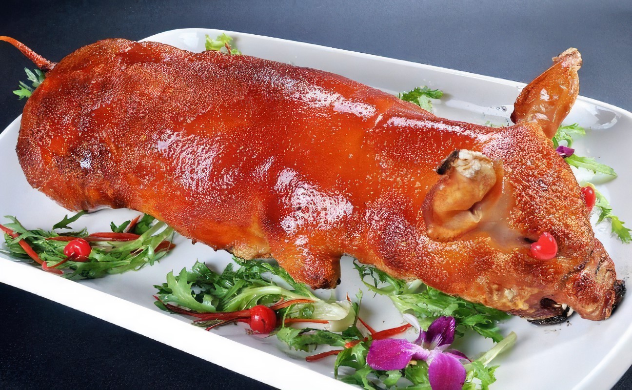 Roast Suckling Pig 烧乳猪 WentChina - Your Ultimate Guide to Studying in China Roast Suckling Pig 烧乳猪