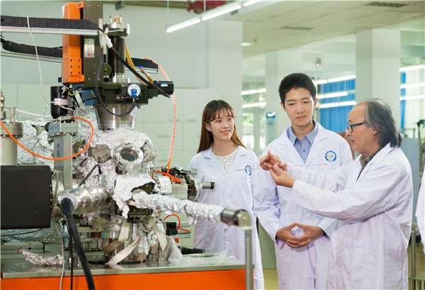 Admission Brochure: Graduate programs of UESTC – 1 of the best university in China WentChina - Your Ultimate Guide to Studying in China Graduate programs of UESTC