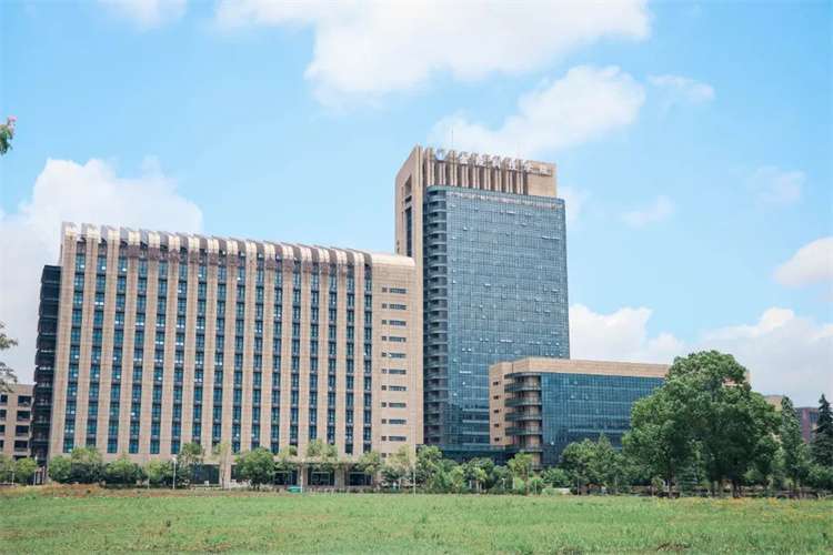2024 Jinling Institute of Technology will enroll postgraduate students in China 2024年金陵科技学院来华留学研究生招生简章 WentChina - Your Ultimate Guide to Studying in China Jinling Institute of Technology