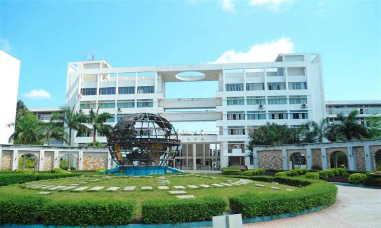 2026-2024 Hainan Medical University Recruitment Brochure of Medicine Undergraduate for International Students WentChina - Your Ultimate Guide to Studying in China 2026-2024 Hainan Medical University Recruitment Brochure of Medicine Undergraduate for International Students